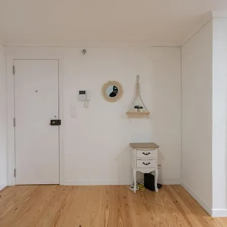 Cozy Bohemian Flat - Mint *